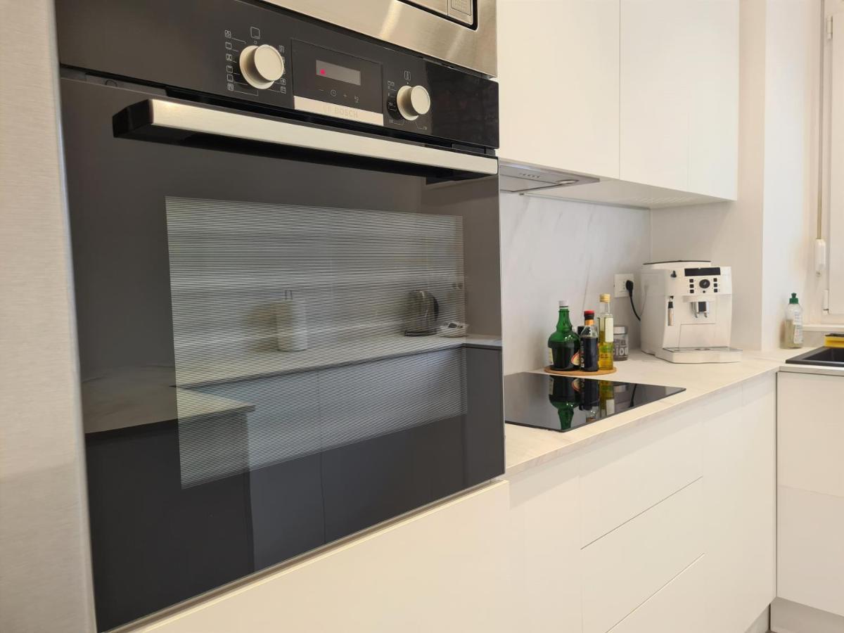 Tom'S Luxury Apartment Zadar, Branimirova Obala Bagian luar foto